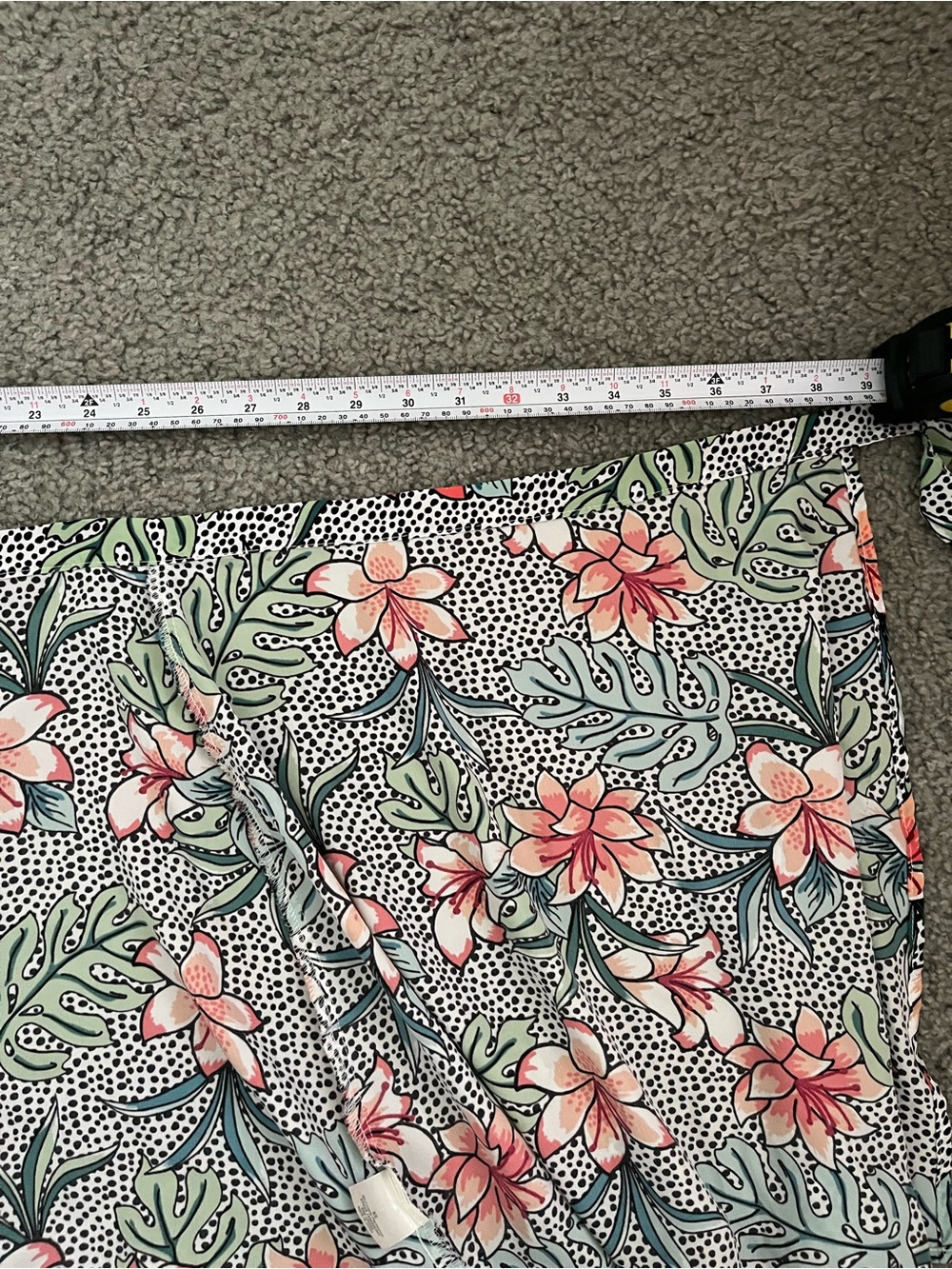 Mi Ami Floral Wrap Tie Skirt in Coral and Navy - Picture 3 of 6